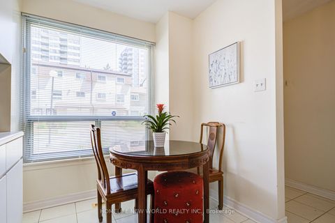 Photo 6 at 39 - 44 Chester Le Boulevard, L'Amoreaux, Toronto