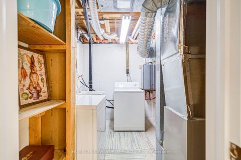 Photo 38 at 39 - 44 Chester Le Boulevard, L'Amoreaux, Toronto