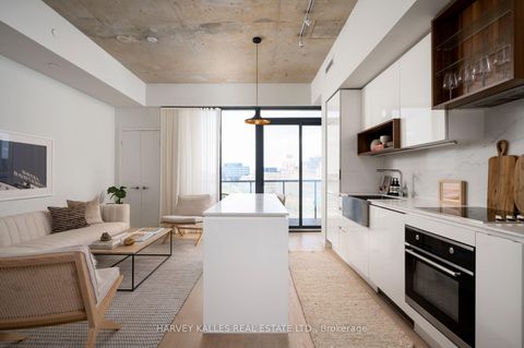 Photo 2 at 809 - 383 Sorauren Avenue, Roncesvalles, Toronto