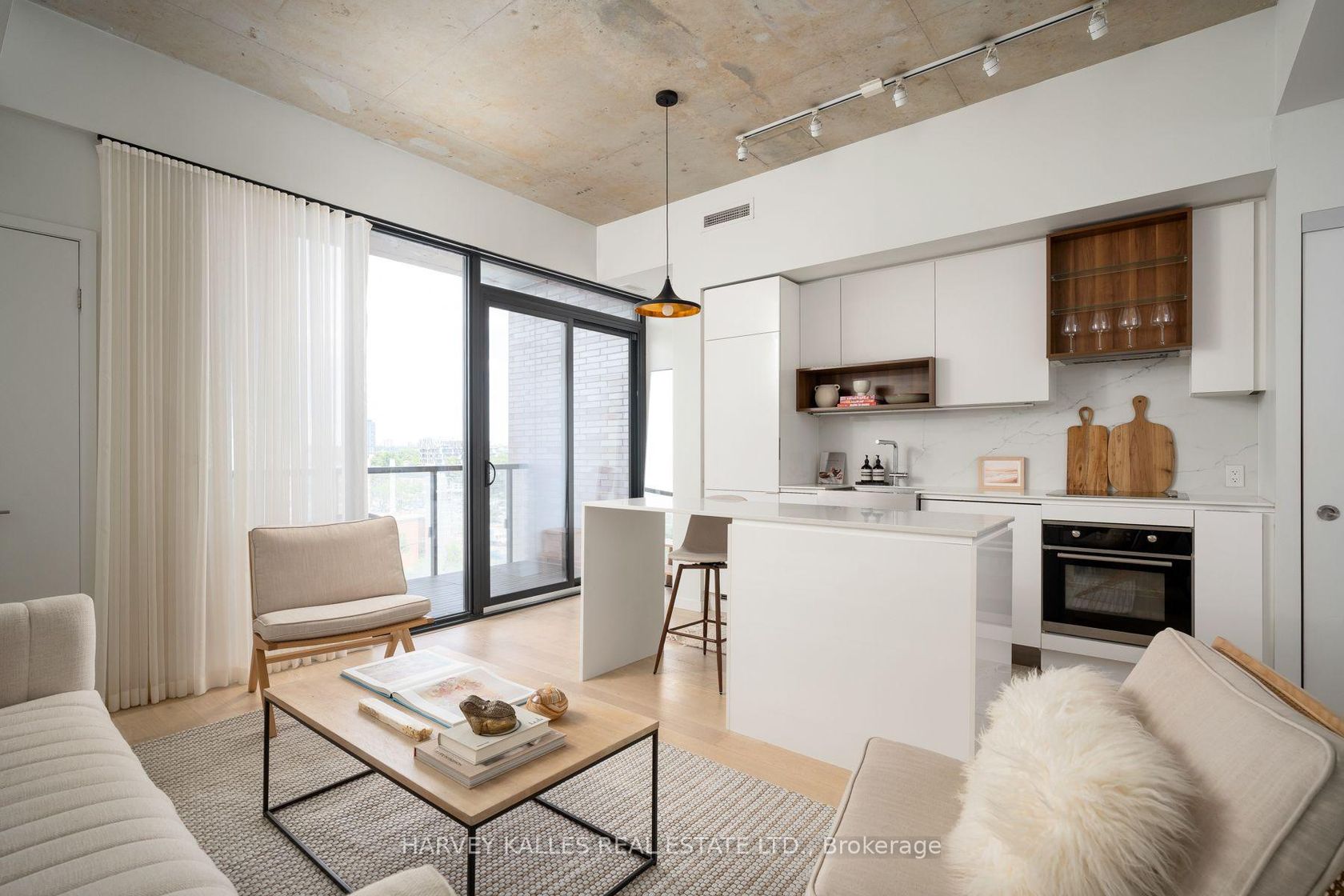 809 - 383 Sorauren Avenue, Roncesvalles, Toronto photo 6
