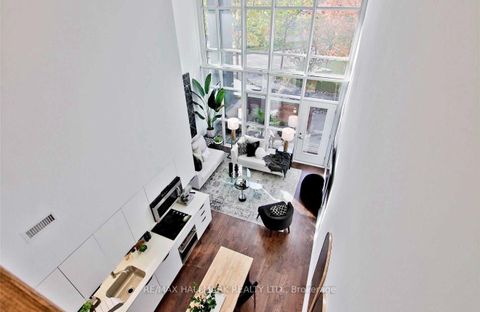 Photo 3 at 108 - 5 Hanna Avenue, Niagara, Toronto