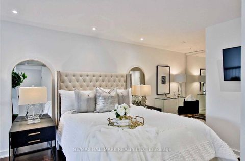 Photo 8 at 108 - 5 Hanna Avenue, Niagara, Toronto