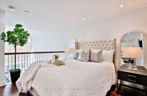 Photo 9 at 108 - 5 Hanna Avenue, Niagara, Toronto