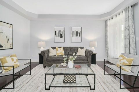 Photo 11 at 382 Via Campanile, Vellore Village, Vaughan
