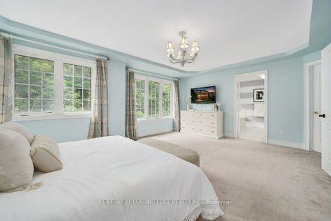 Photo 22 at 382 Via Campanile, Vellore Village, Vaughan
