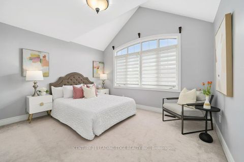 Photo 28 at 382 Via Campanile, Vellore Village, Vaughan