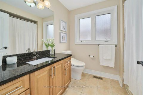 Photo 29 at 382 Via Campanile, Vellore Village, Vaughan