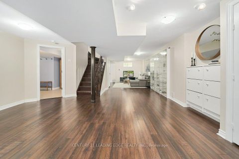 Photo 31 at 382 Via Campanile, Vellore Village, Vaughan
