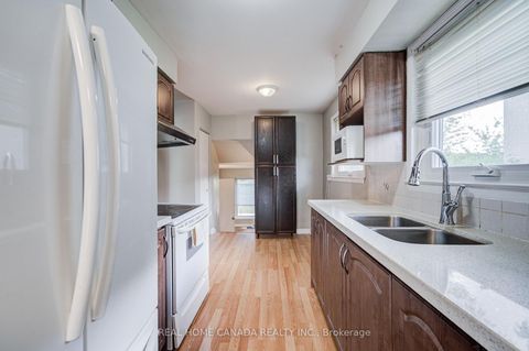 Photo 13 at 19 Hepworth Drive, Richview, Toronto