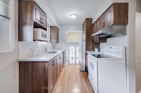 Photo 15 at 19 Hepworth Drive, Richview, Toronto