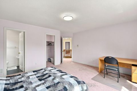 Photo 32 at 21 Cantex Court, Devonsleigh, Richmond Hill