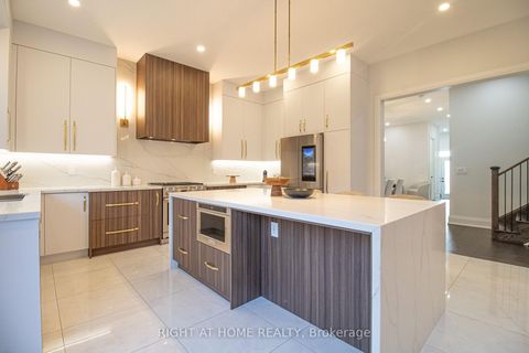 Photo 4 at 43 Longworth Avenue, Rural Richmond Hill, Richmond Hill
