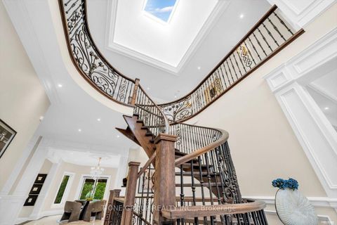 Photo 6 at 47 Hillhurst Drive, Bayview Hill, Richmond Hill