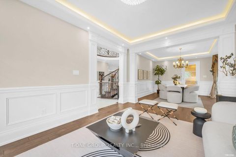 Photo 7 at 47 Hillhurst Drive, Bayview Hill, Richmond Hill