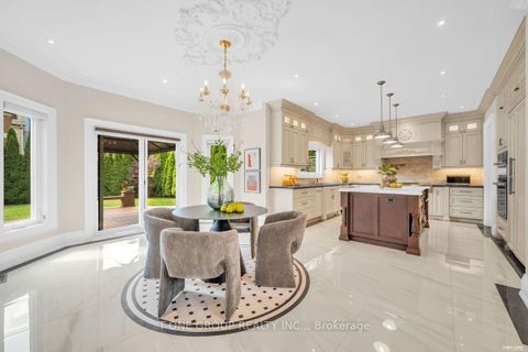 Photo 15 at 47 Hillhurst Drive, Bayview Hill, Richmond Hill