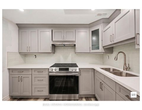 Photo 2 at 712 Brimley Road, Bendale, Toronto