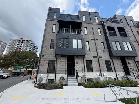Photo 3 at 67 - 10 CALAMINT Lane, L'Amoreaux, Toronto