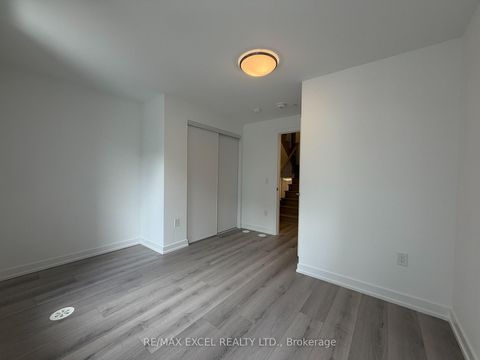 Photo 12 at 67 - 10 CALAMINT Lane, L'Amoreaux, Toronto