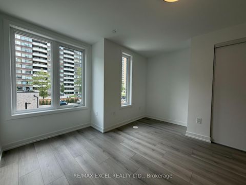 Photo 14 at 67 - 10 CALAMINT Lane, L'Amoreaux, Toronto