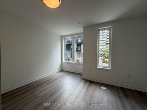 Photo 15 at 67 - 10 CALAMINT Lane, L'Amoreaux, Toronto
