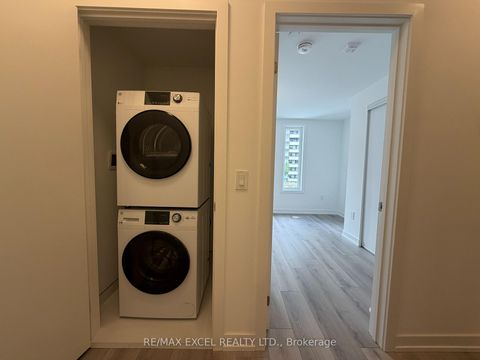 Photo 18 at 67 - 10 CALAMINT Lane, L'Amoreaux, Toronto