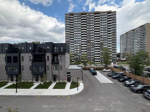 Photo 27 at 67 - 10 CALAMINT Lane, L'Amoreaux, Toronto
