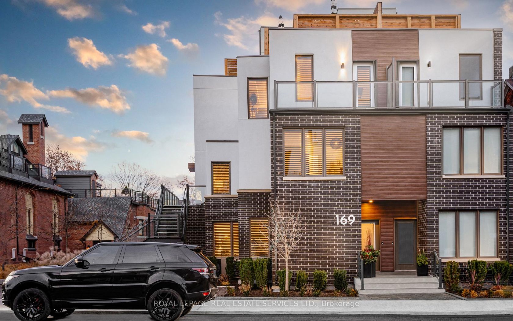 2 - 169 Jones Avenue, South Riverdale, Toronto 