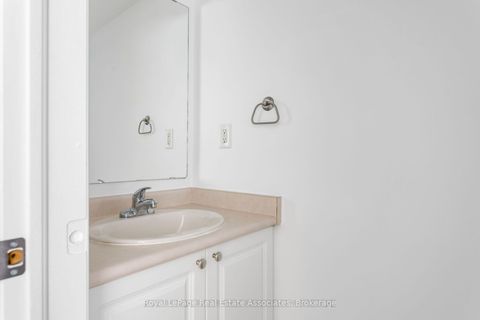 Photo 12 at 140 - 30 Merchant Lane, Dufferin Grove, Toronto