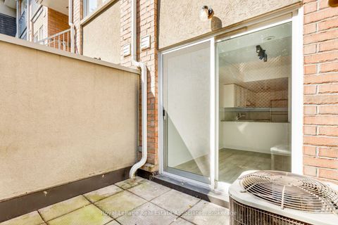 Photo 18 at 140 - 30 Merchant Lane, Dufferin Grove, Toronto