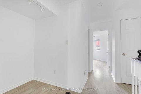 Photo 32 at 140 - 30 Merchant Lane, Dufferin Grove, Toronto