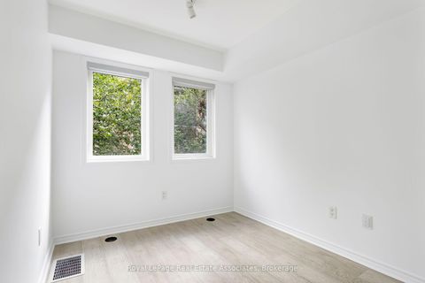 Photo 35 at 140 - 30 Merchant Lane, Dufferin Grove, Toronto