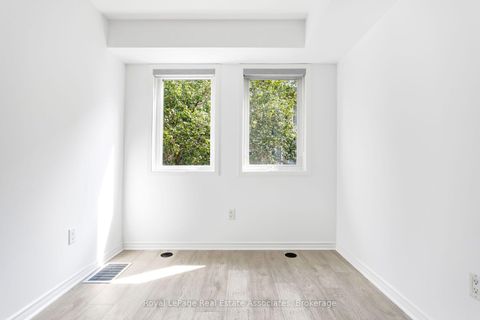 Photo 37 at 140 - 30 Merchant Lane, Dufferin Grove, Toronto