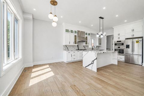 Photo 15 at 27 Sundridge Drive, Birchmount, Toronto
