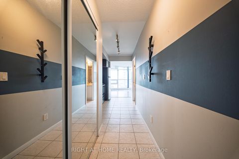Photo 4 at 1206 - 215 Fort York Boulevard, Niagara, Toronto
