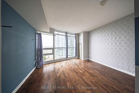 Photo 8 at 1206 - 215 Fort York Boulevard, Niagara, Toronto