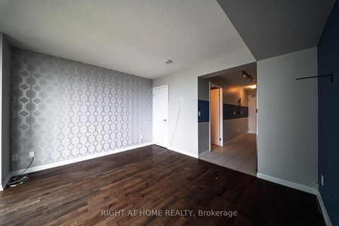 Photo 11 at 1206 - 215 Fort York Boulevard, Niagara, Toronto