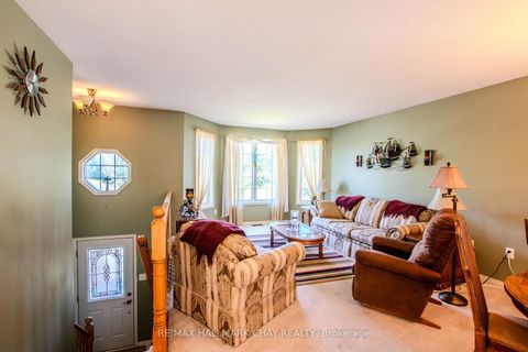 Photo 4 at 94 Sandringham Drive, Shore, Barrie