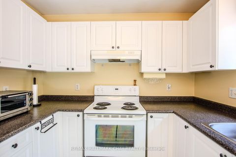 Photo 11 at 94 Sandringham Drive, Shore, Barrie