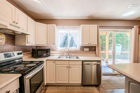 Photo 24 at 94 Sandringham Drive, Shore, Barrie