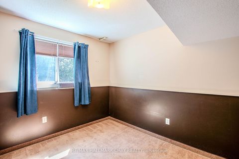 Photo 29 at 94 Sandringham Drive, Shore, Barrie