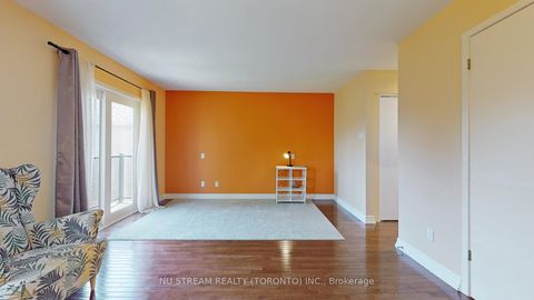 Photo 26 at 15 Bond Crescent, Oak Ridges, Richmond Hill