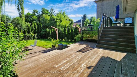 Photo 37 at 15 Bond Crescent, Oak Ridges, Richmond Hill