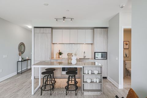 Photo 13 at 1110 - 65 Annie Craig Drive, Mimico, Toronto