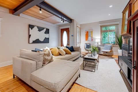 Photo 6 at 89 Leuty Avenue, The Beaches, Toronto