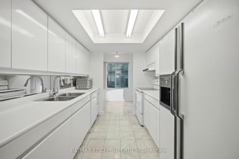 Photo 7 at 1203 - 33 University Avenue, Waterfront Communities C1, Toronto