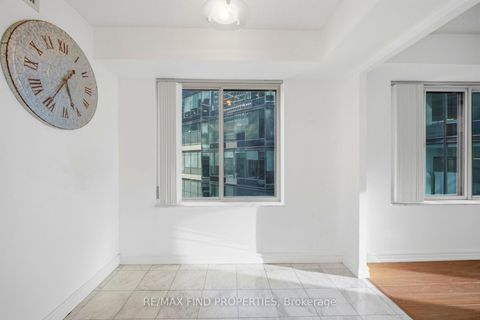Photo 11 at 1203 - 33 University Avenue, Waterfront Communities C1, Toronto