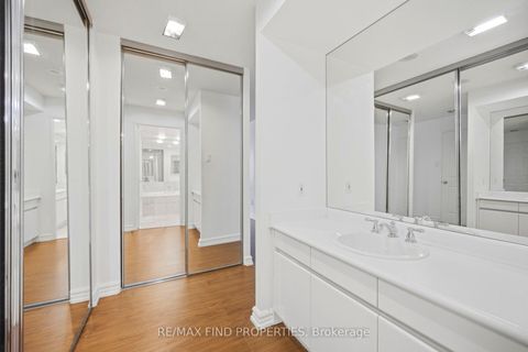 Photo 29 at 1203 - 33 University Avenue, Waterfront Communities C1, Toronto
