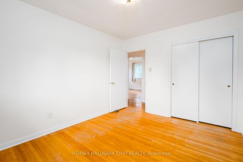 Photo 25 at 44 Amelia Street, Codrington, Barrie