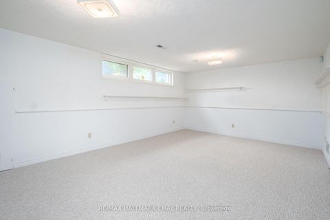 Photo 33 at 44 Amelia Street, Codrington, Barrie