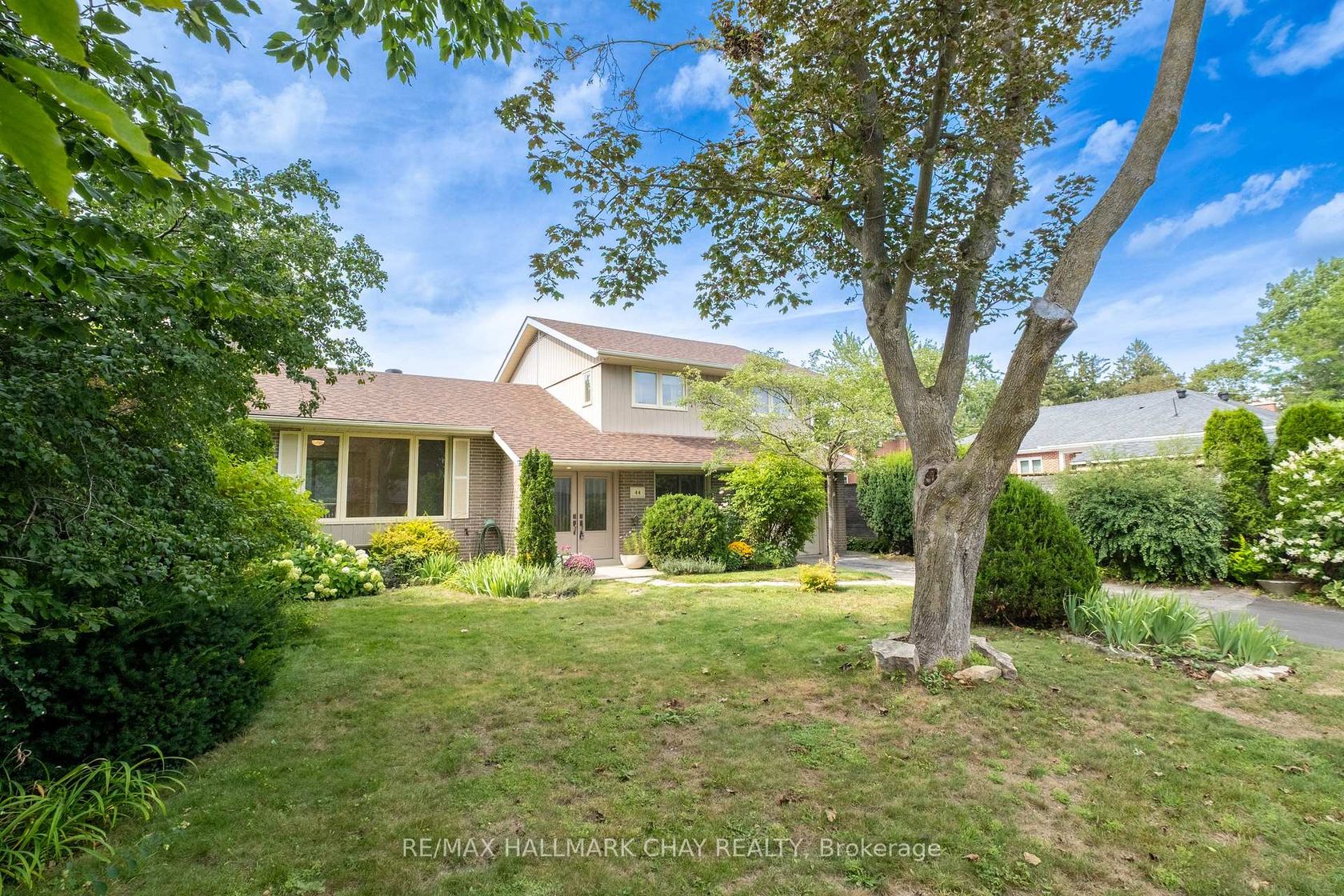 44 Amelia Street, Codrington, Barrie photo number 2